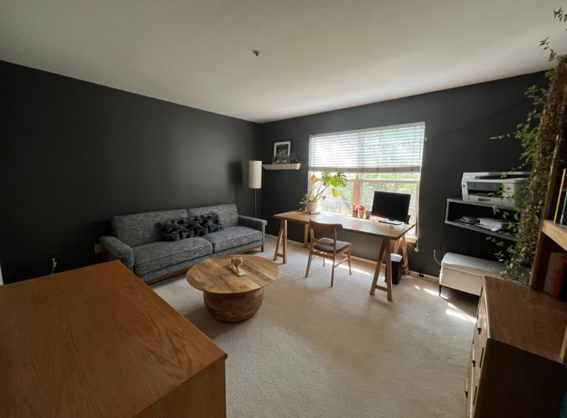 171 Potomac Dr - Photo 2 of 13