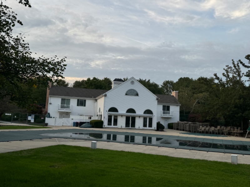 171 Potomac Dr - Photo 3 of 13