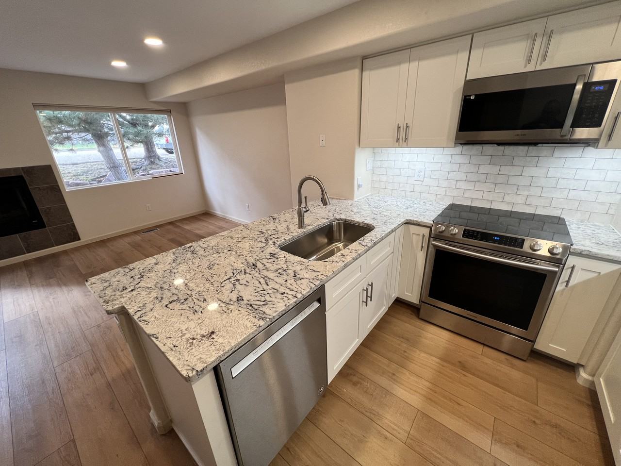 5847 University Village Vw #5847 - Photo 2 of 12