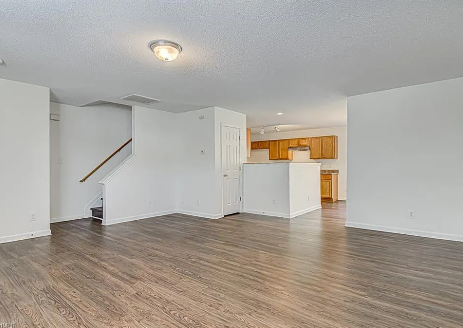 2819 Green Crest Ct #NA - Photo 3 of 10