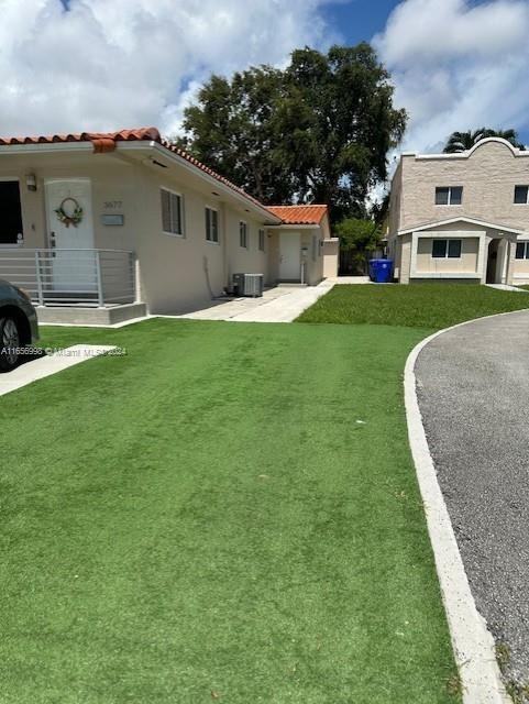 3677 Sw 14th St #REAR - Photo 2 of 8