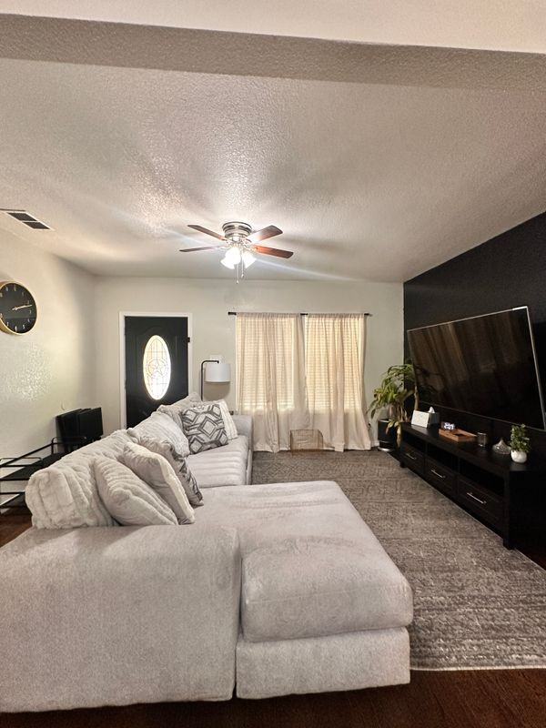 307 Cottonwood Ave - Photo 3 of 14