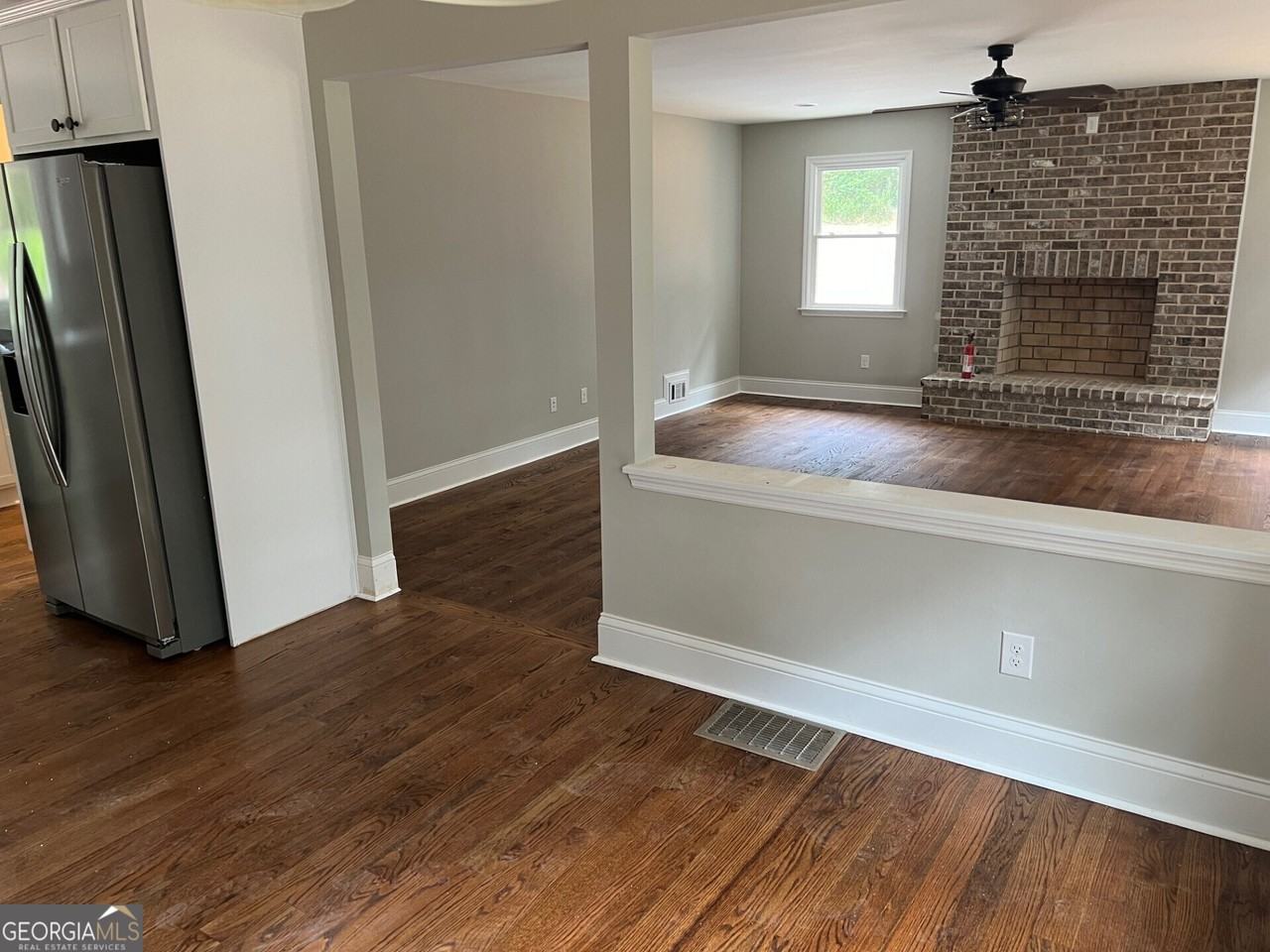 2820 S Barnett Shoals Rd - Photo 3 of 19