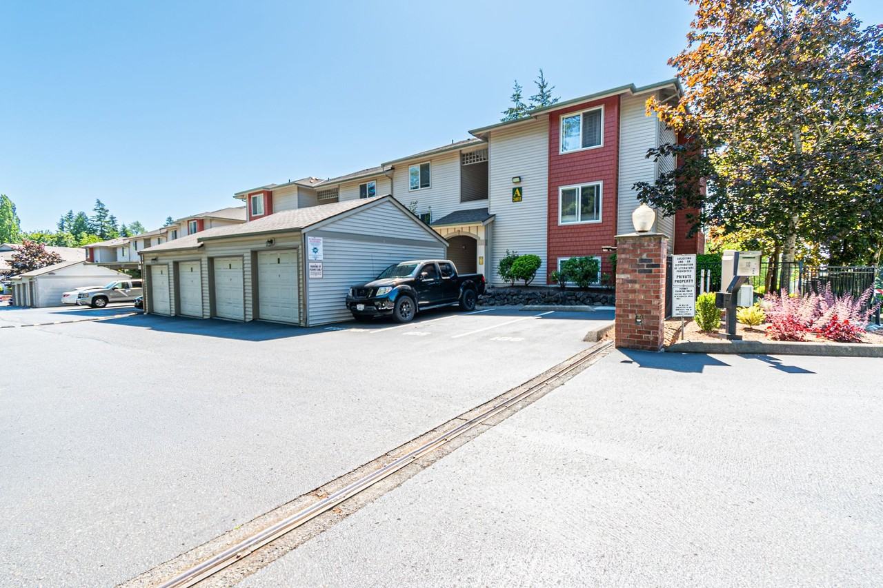 24811 103rd Ave Se - Photo 2 of 8