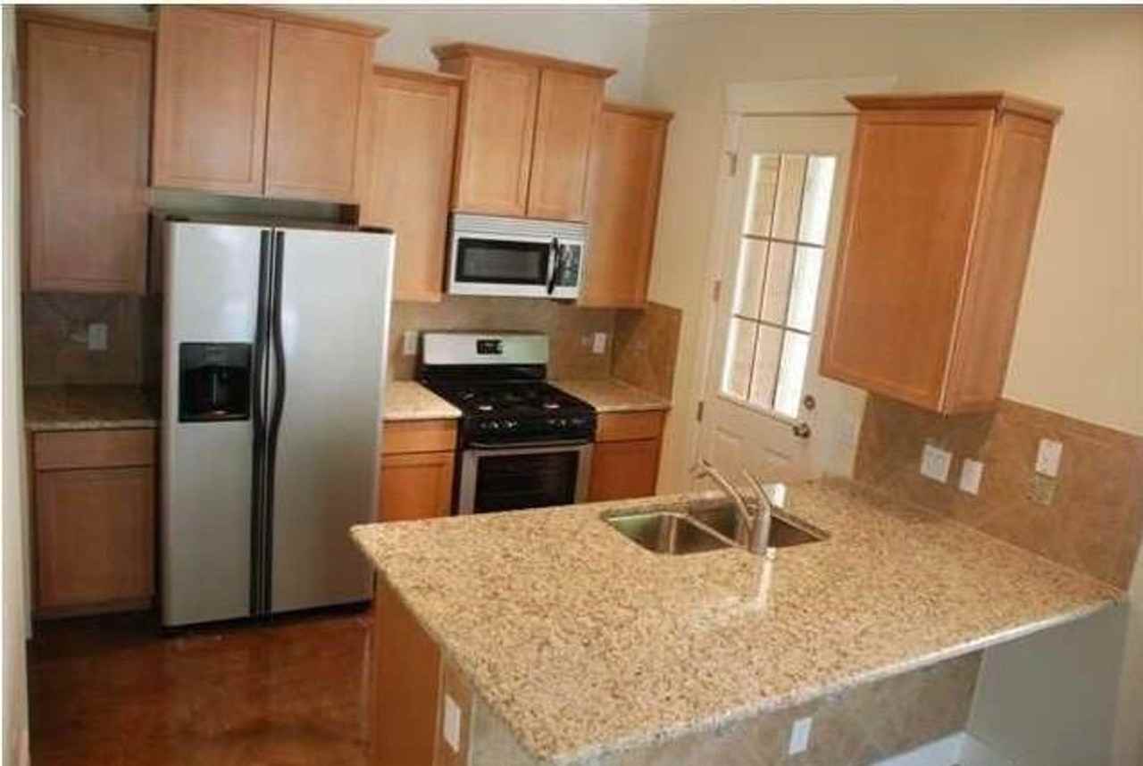 611 Franklin Blvd - Photo 4 of 42