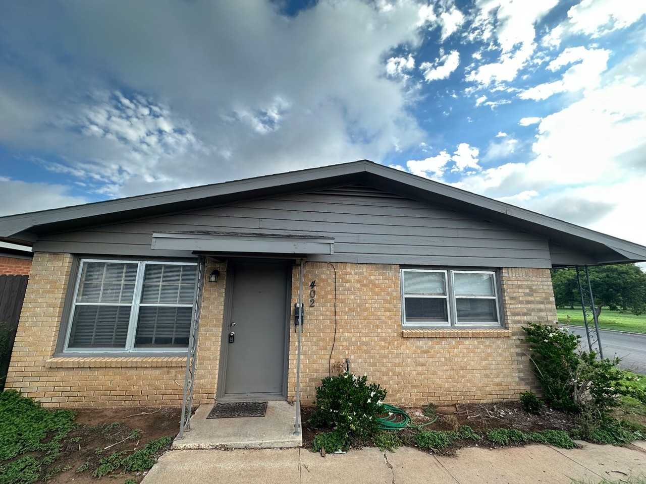 NH 2402 46th Street - Photo 2 of 10