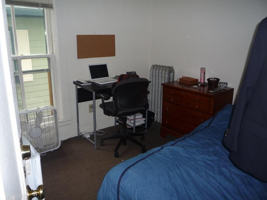 408 W Washington Ave - Photo 4 of 8