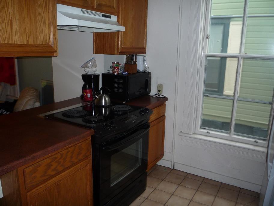 408 W Washington Ave - Photo 6 of 8