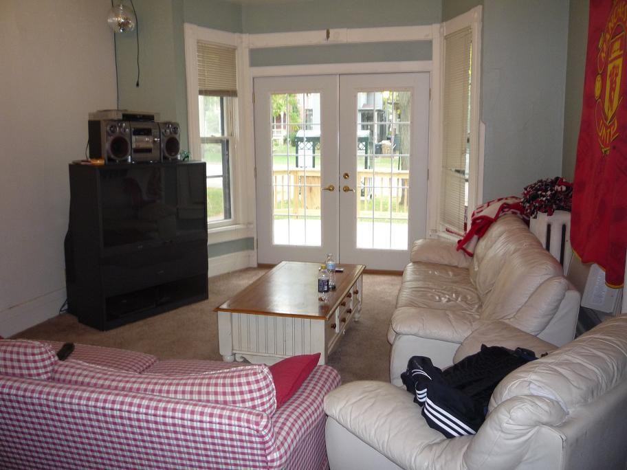 408 W Washington Ave - Photo 7 of 8