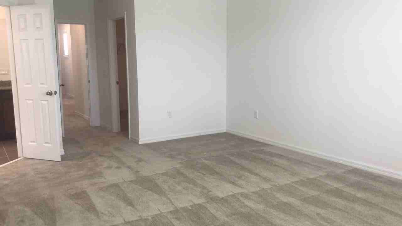 12634 Salomon Cove Dr - Photo 2 of 18