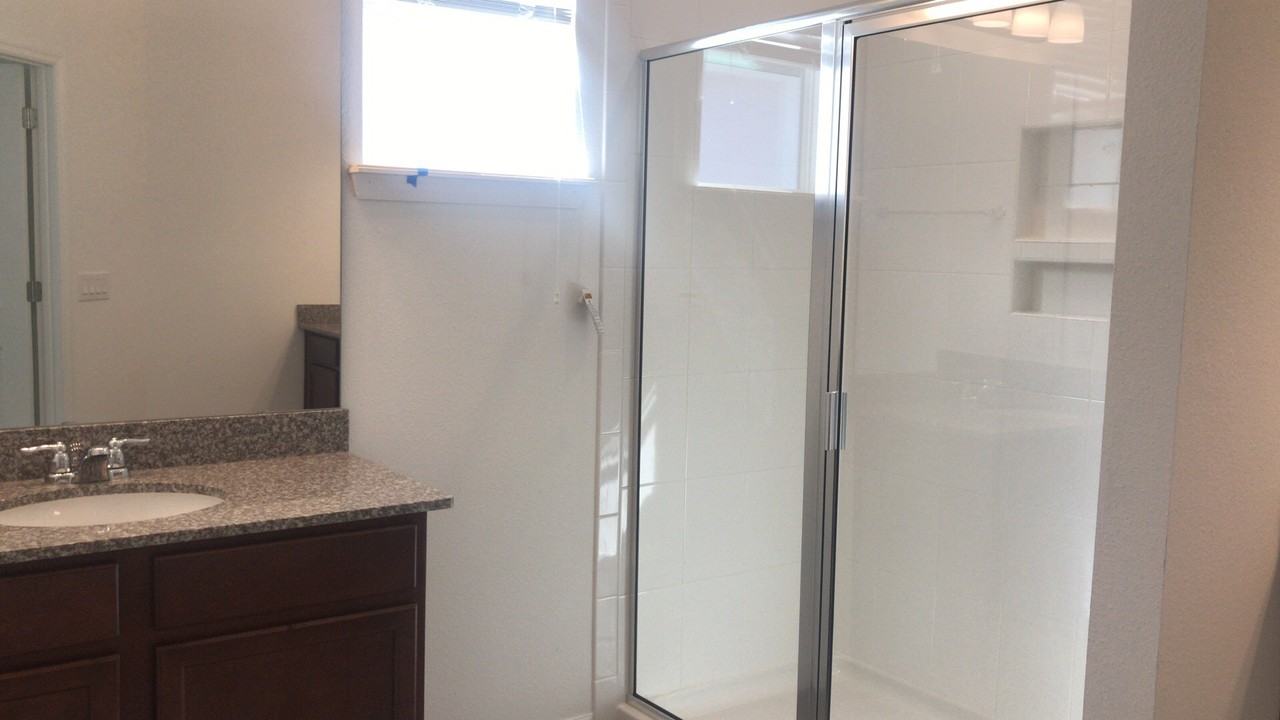 12634 Salomon Cove Dr - Photo 3 of 18