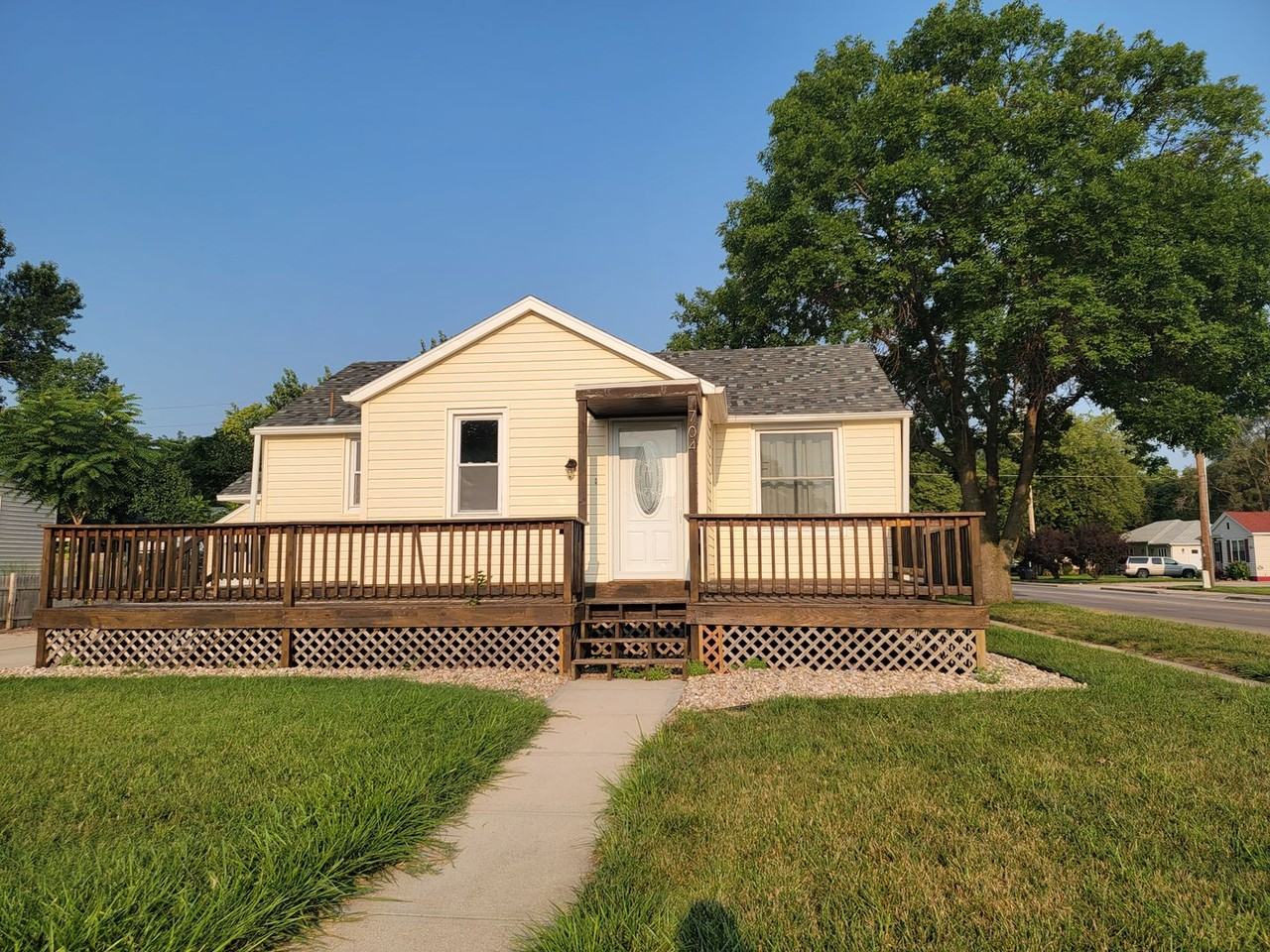 704 S Kimball St - Photo 2 of 14