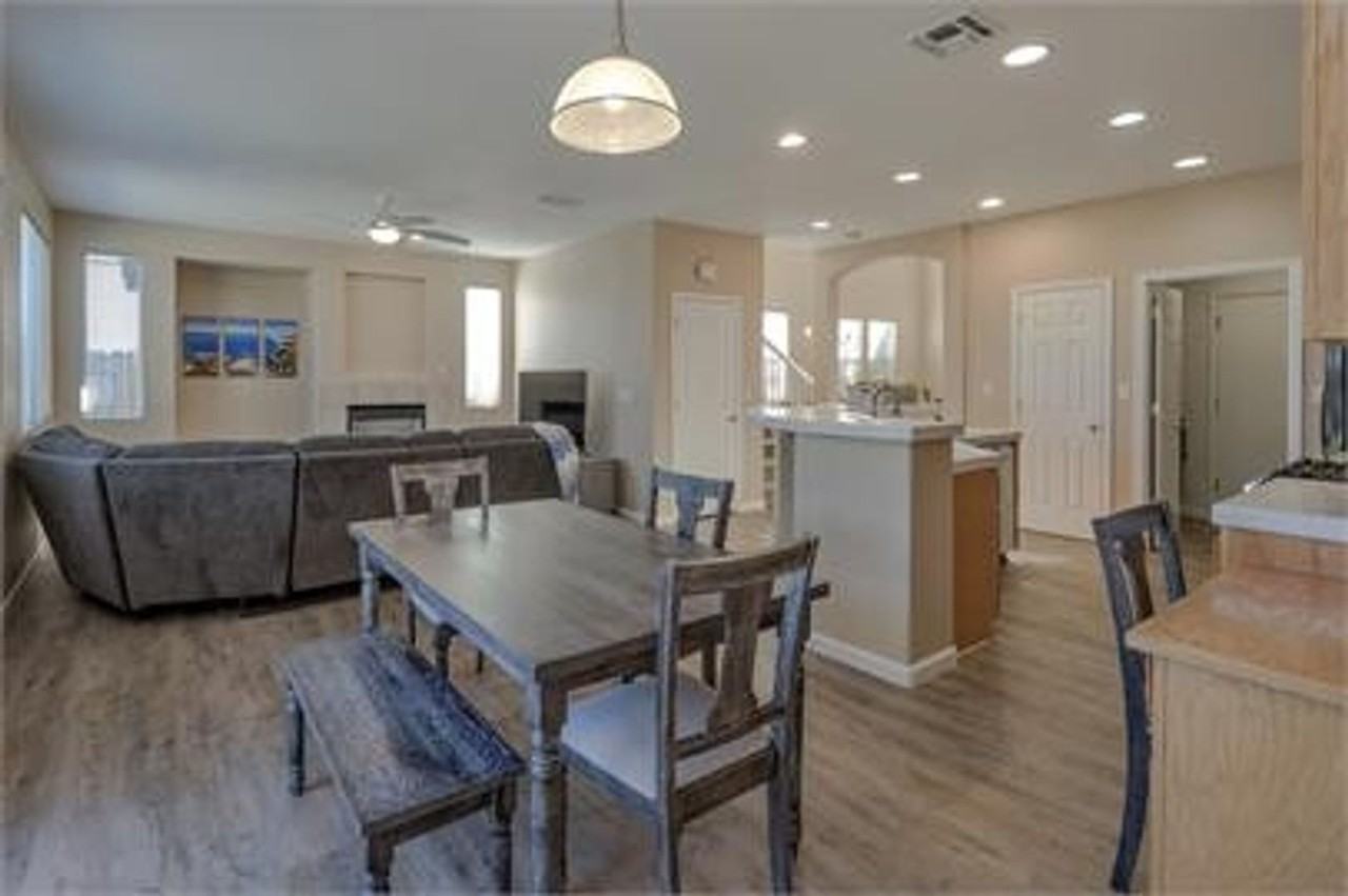 2124 Caravaggio Dr - Photo 3 of 15