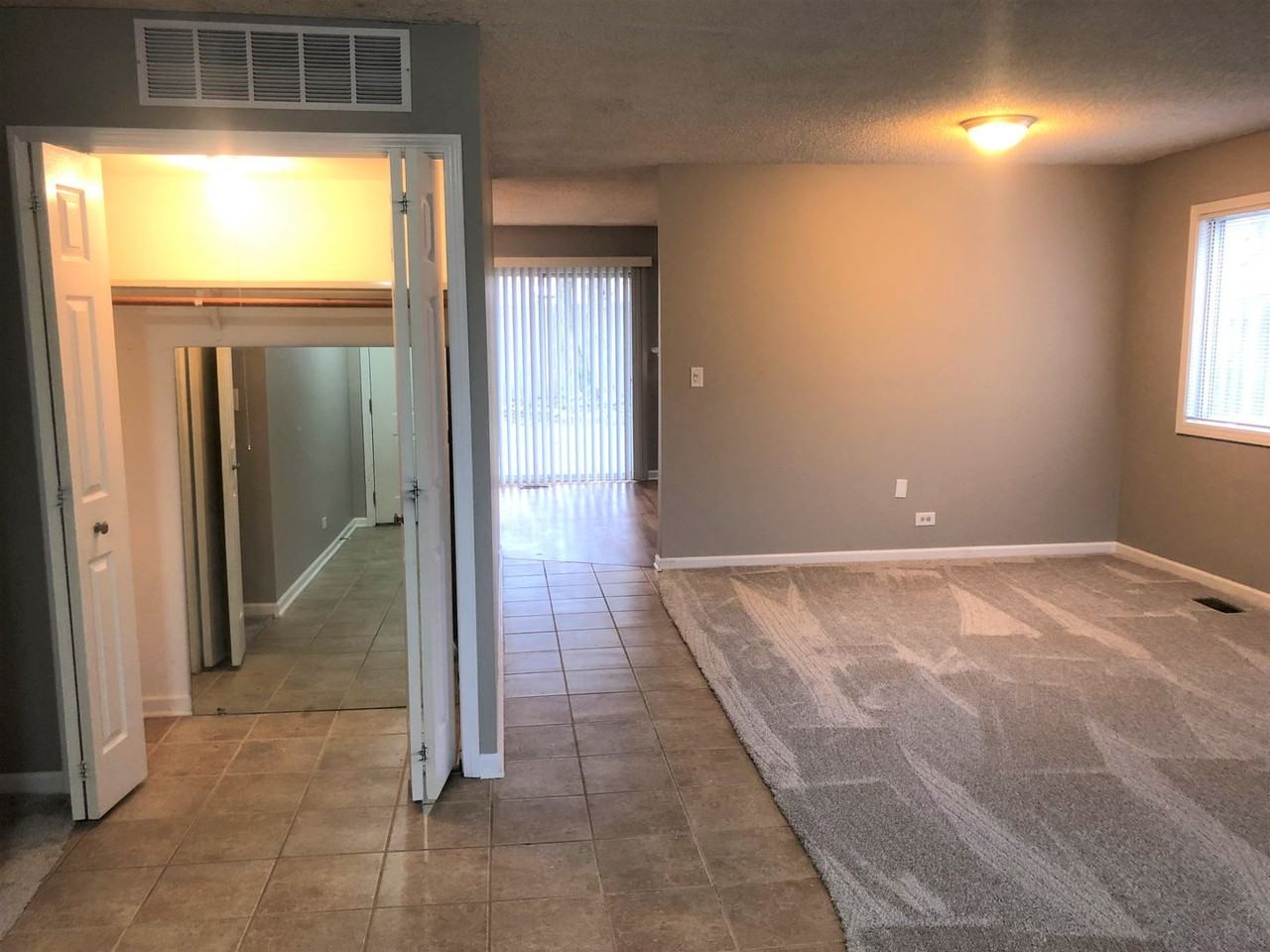 448 Independence Ln - Photo 6 of 21