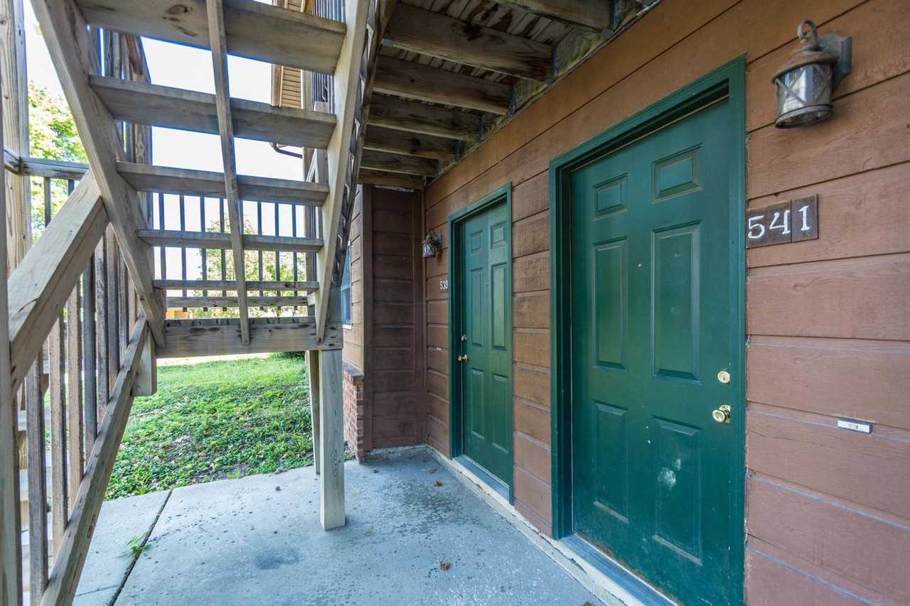 519 E Smith Ave - Photo 2 of 12