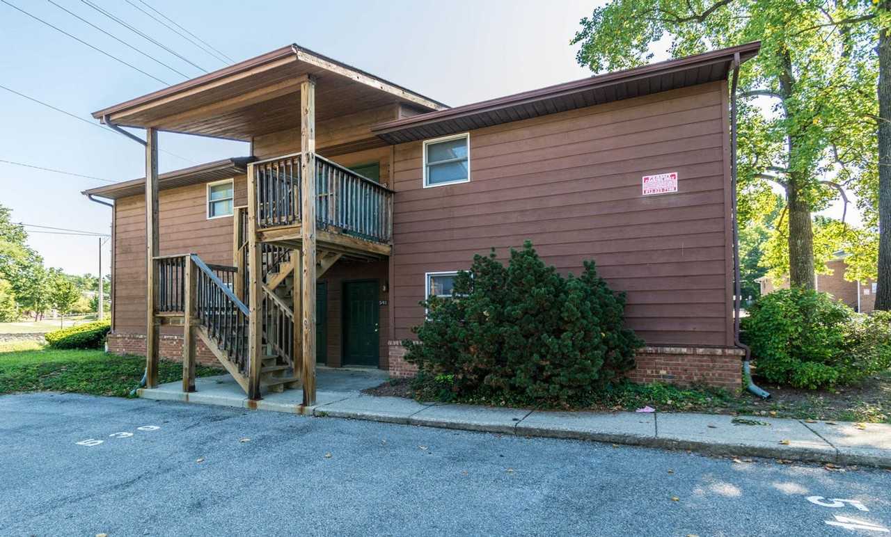 519 E Smith Ave - Photo 3 of 12