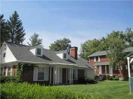 featured image of 1724 E Hillside Dr