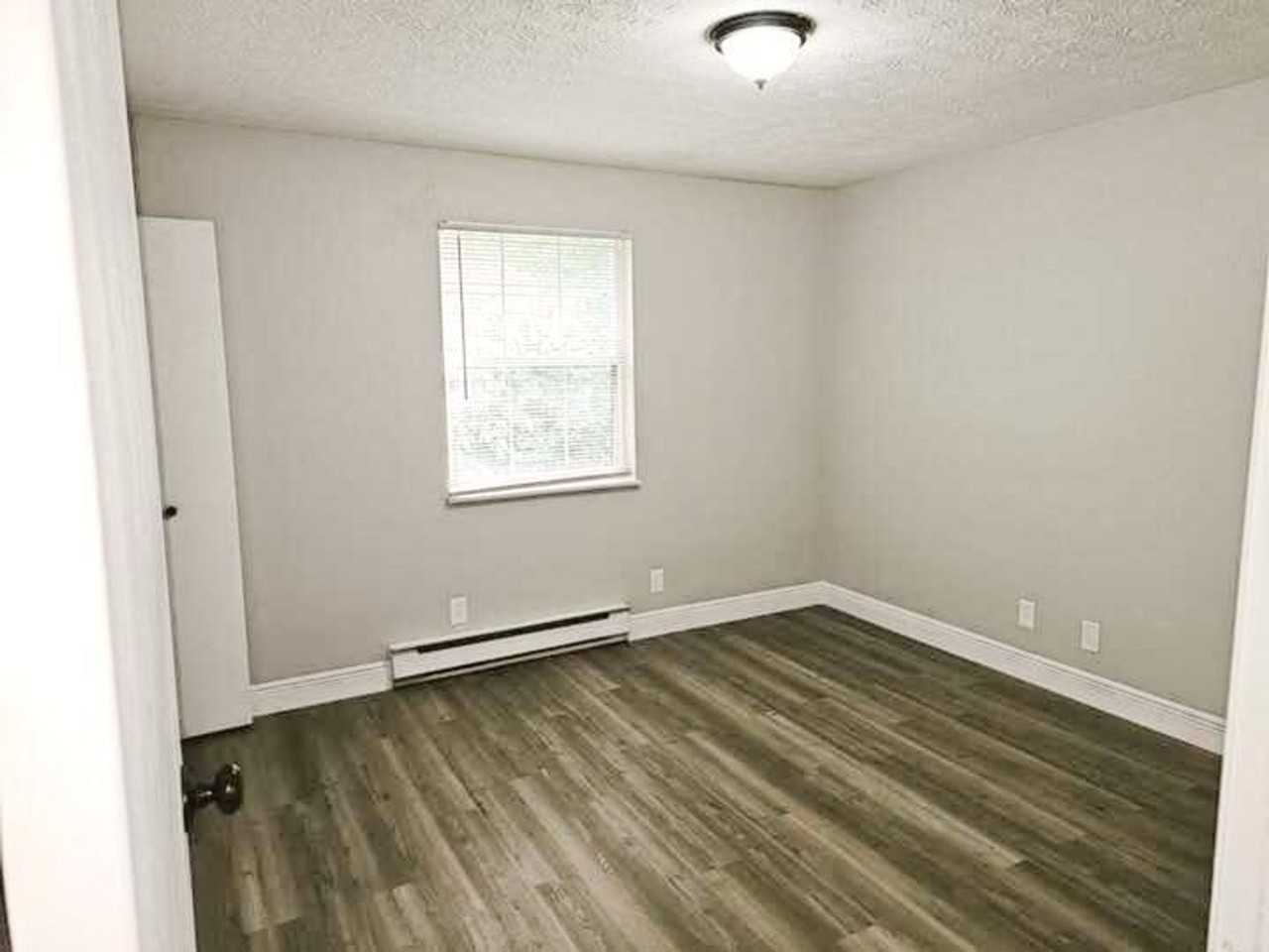 Willow Run Apartments - Photo 5 of 44