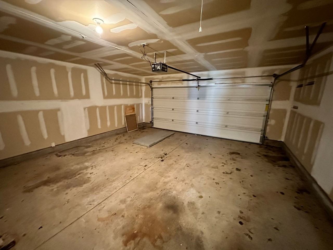1612 Nw 148th St - Photo 2 of 17