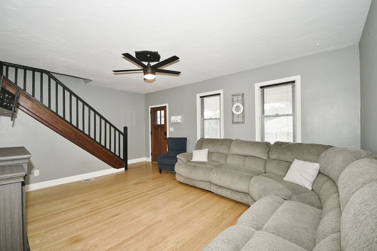 3701 Finleyville Elrama Rd - Photo 4 of 31