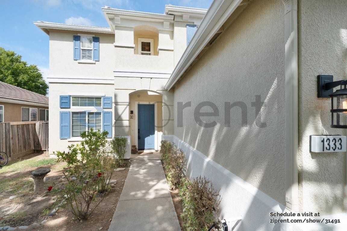 1333 Paddington Way - Photo 2 of 34