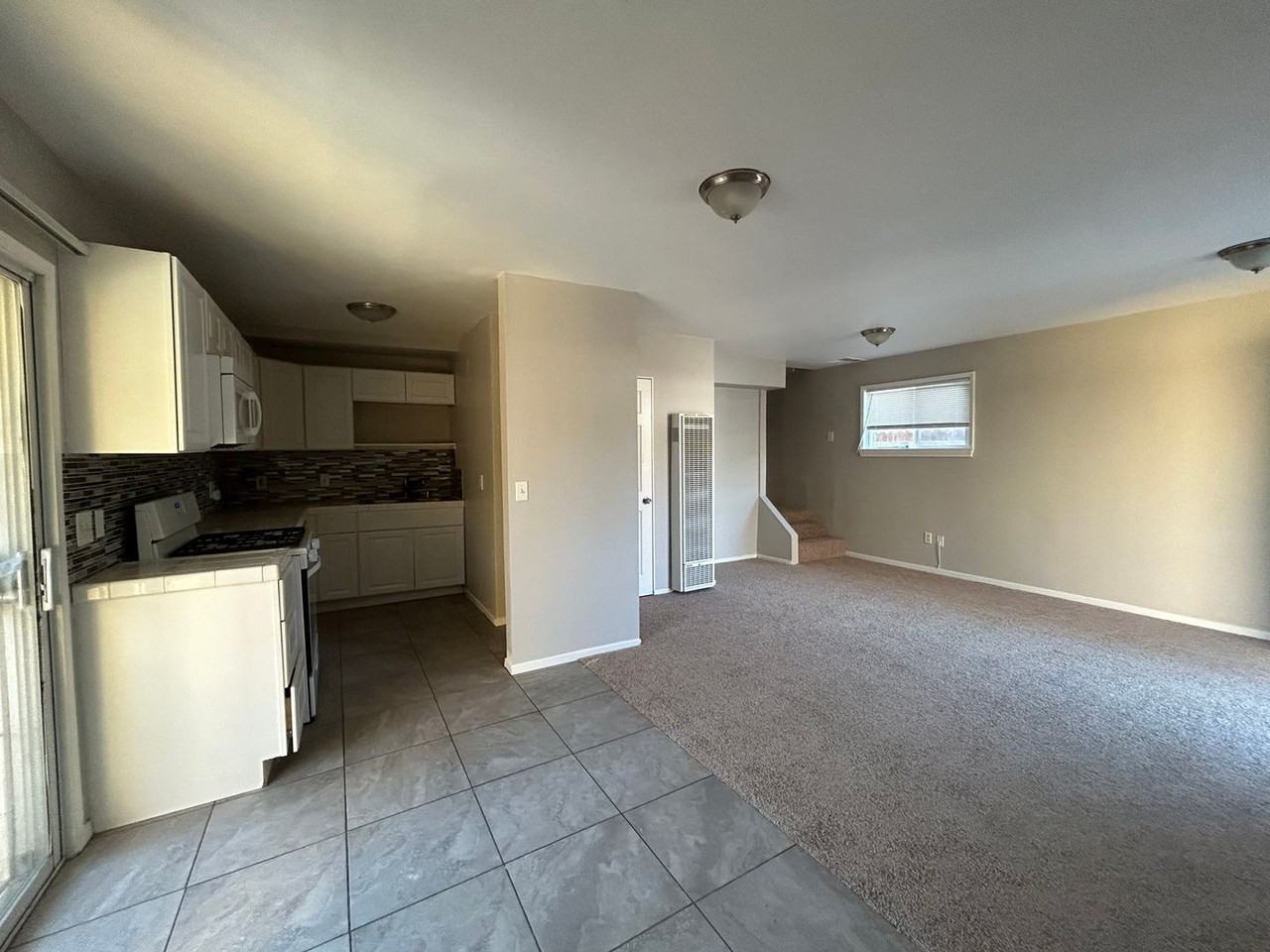 450 N Taylor St - Photo 4 of 19