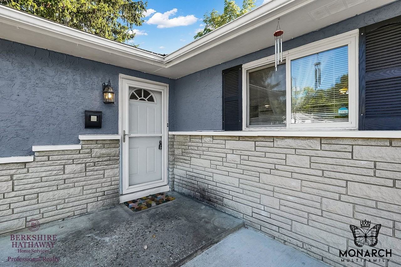 272 Collingwood Avenue