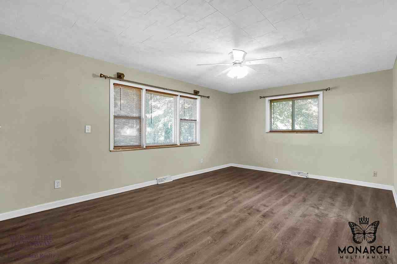 272 Collingwood Ave - Photo 6 of 50