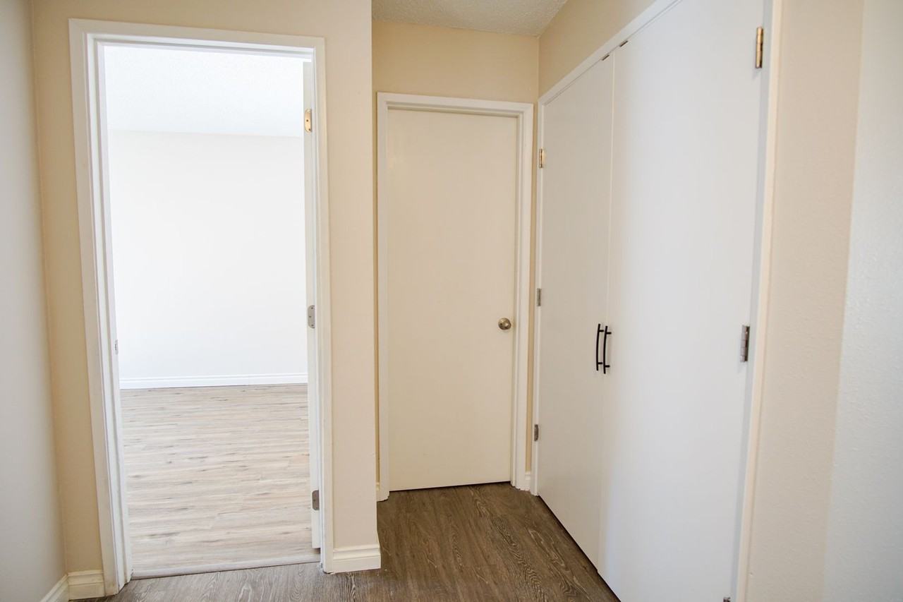 4149 Se 37th Ave #1 - Photo 6 of 12