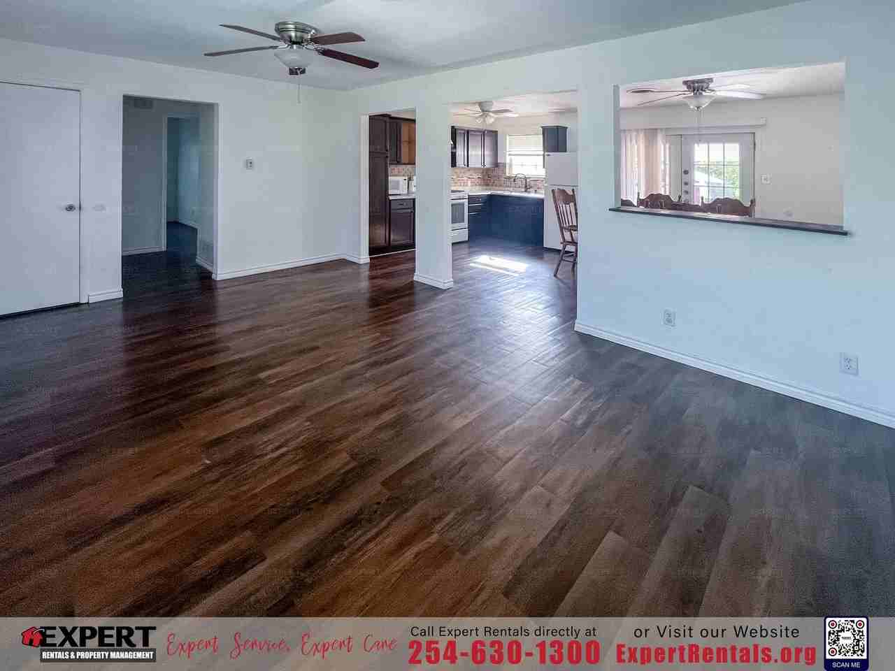 1501 Connell Dr - Photo 3 of 15