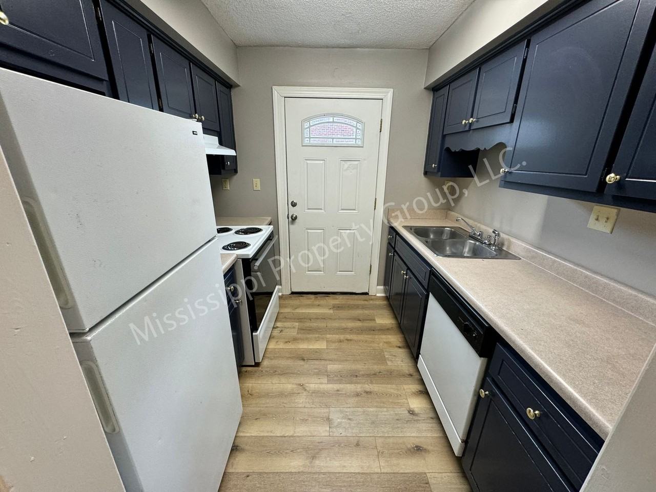 402 Saddle Creek Dr - Photo 5 of 26