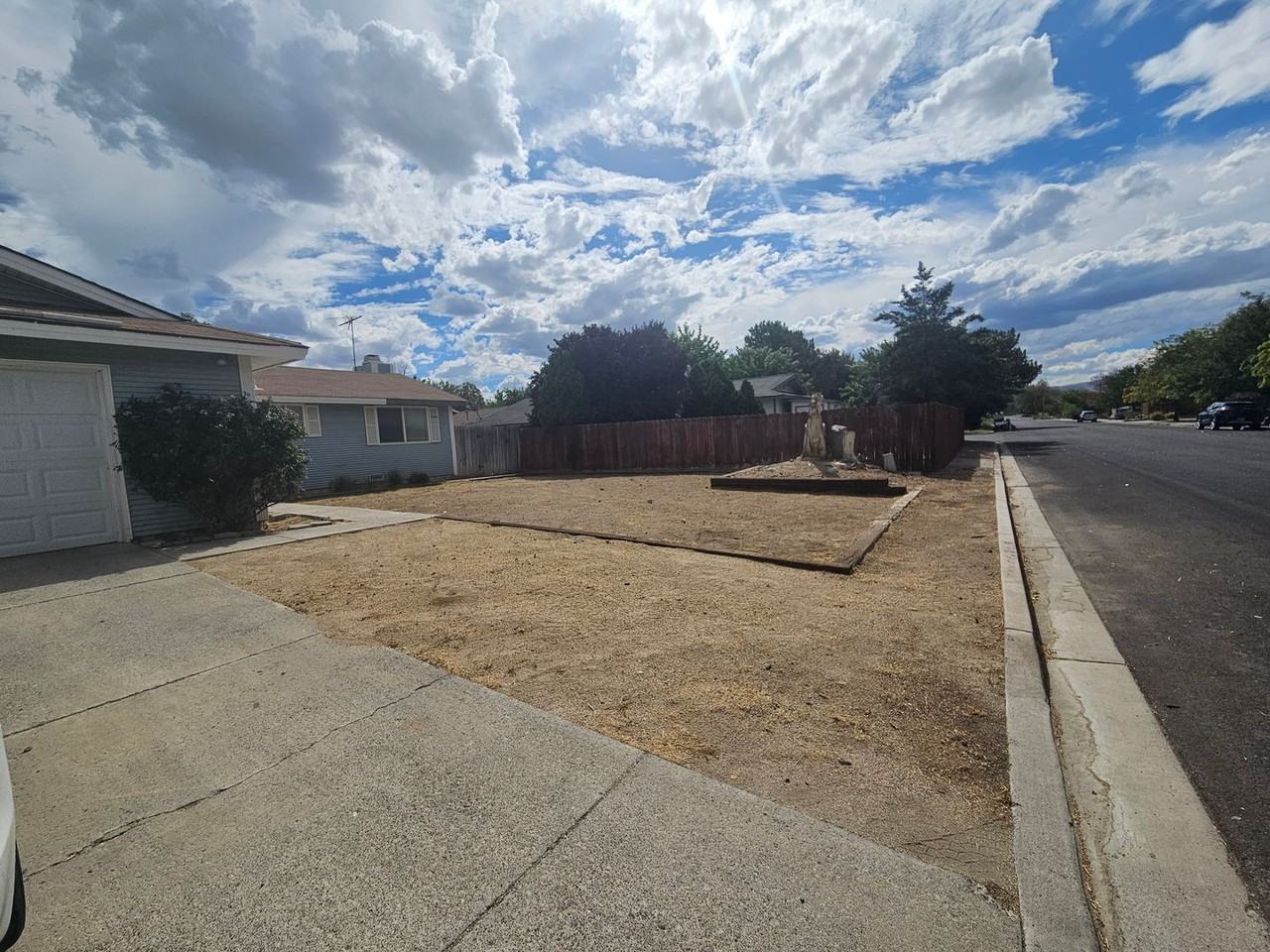 535 Willow Way - Photo 3 of 15