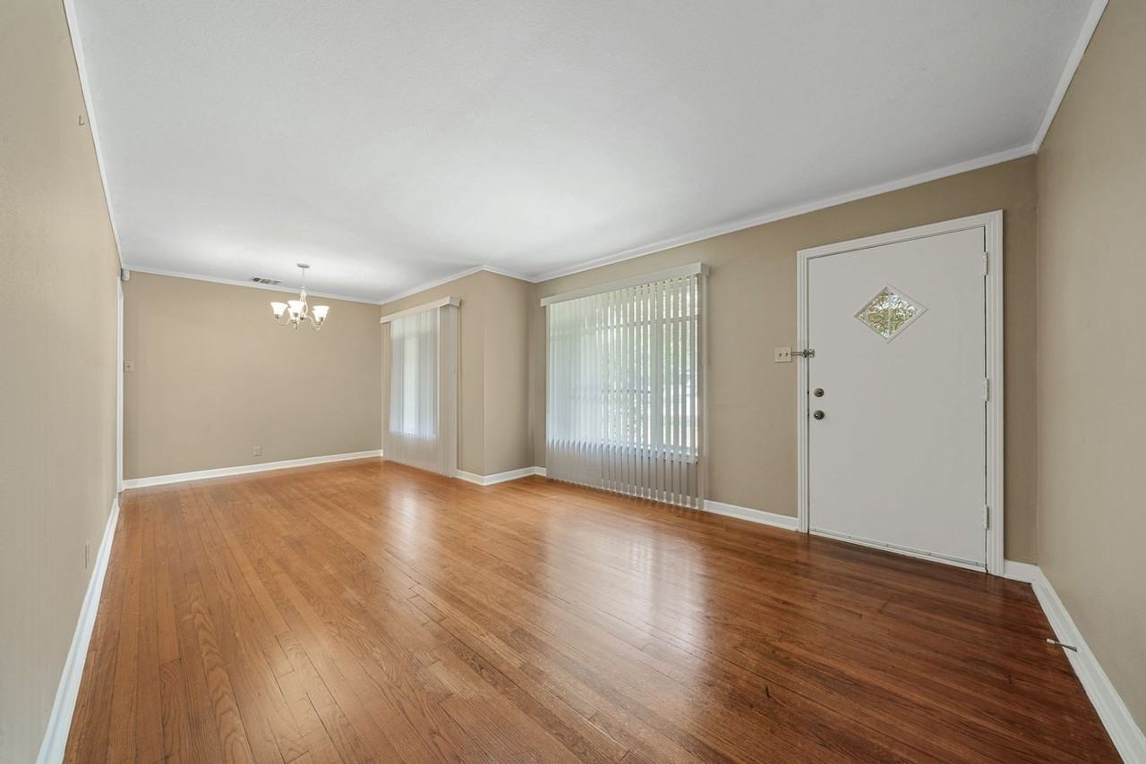 314 Barbara Dr - Photo 3 of 28