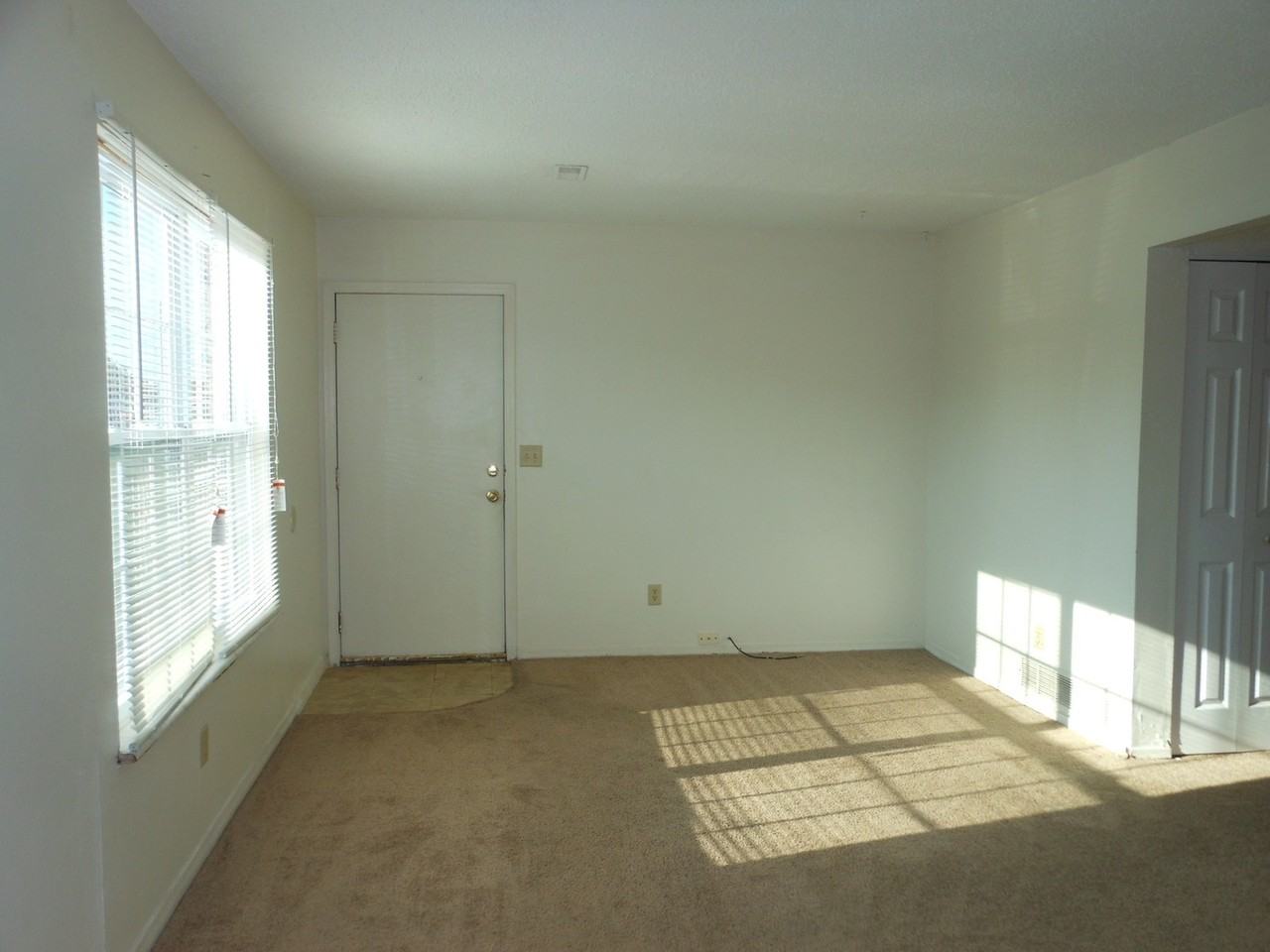 805 S. Morrison - Photo 2 of 11