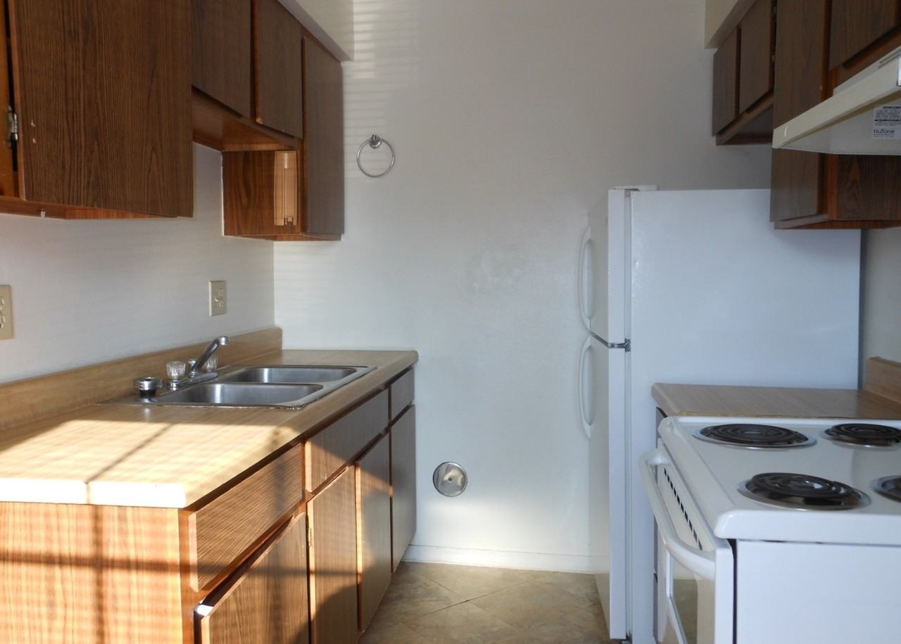 805 S. Morrison - Photo 3 of 11