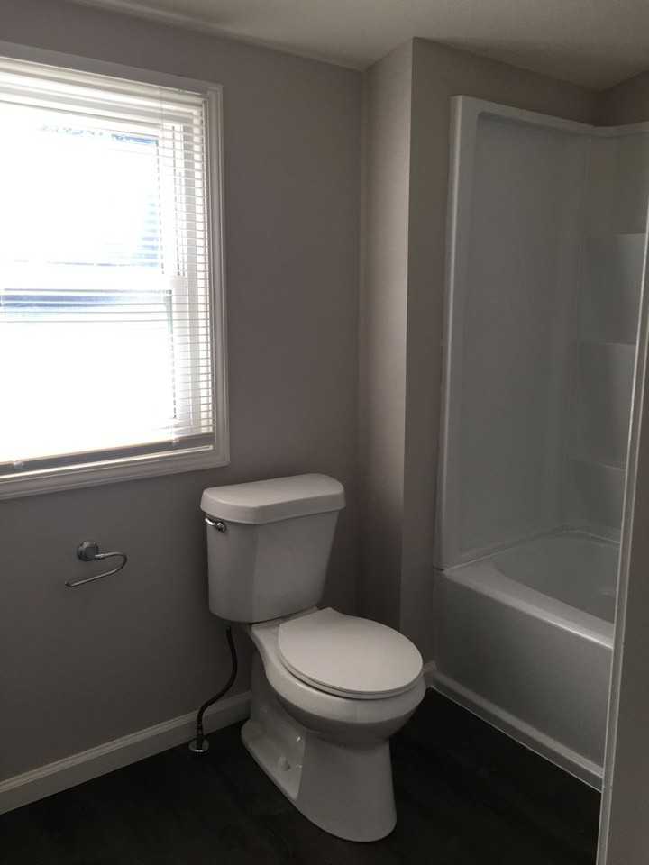 12605 Holly Rd - Photo 5 of 12