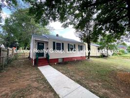 featured image of 2420 Winthrop Ave Sw