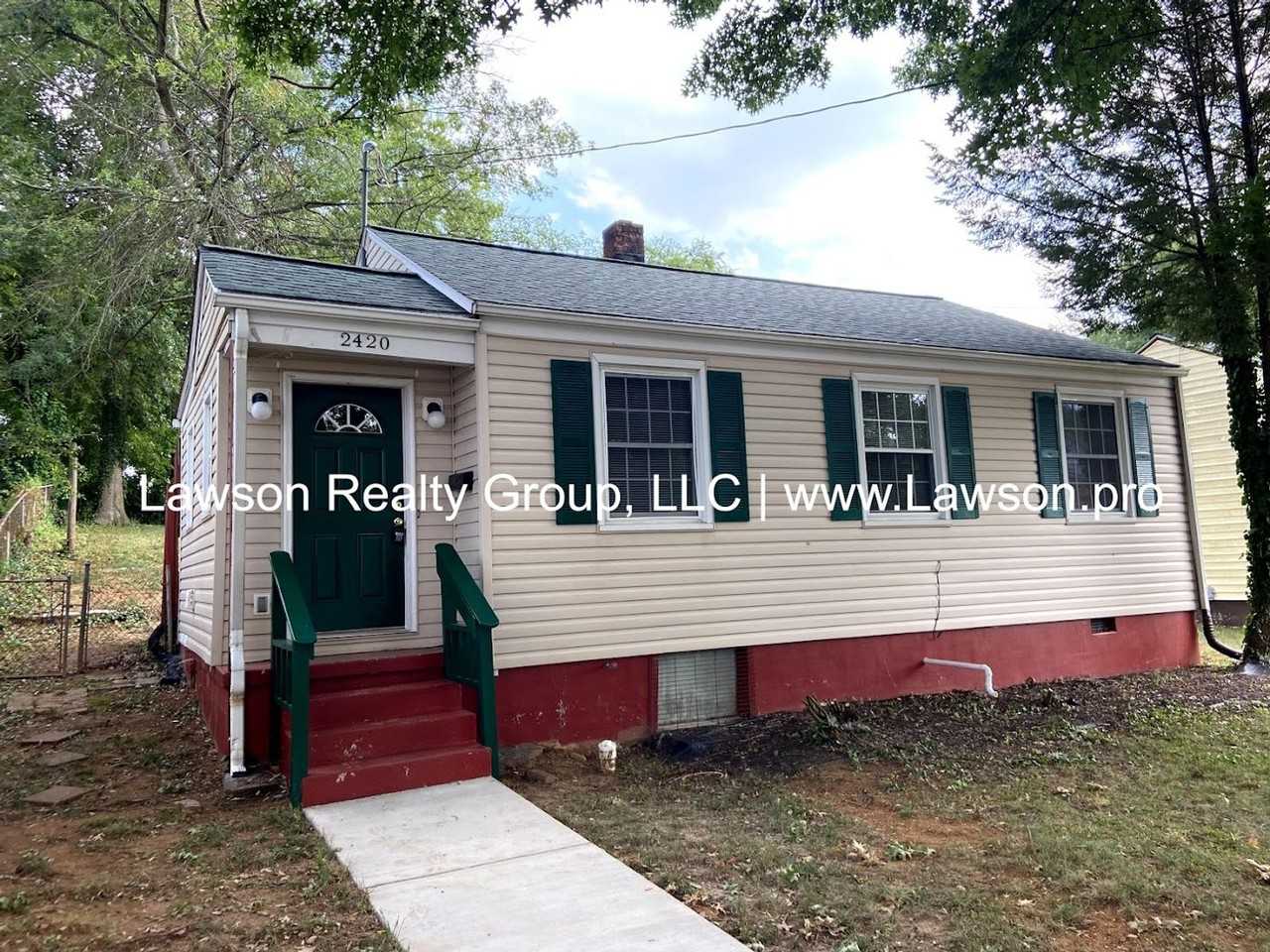 2420 Winthrop Ave Sw - Photo 2 of 22