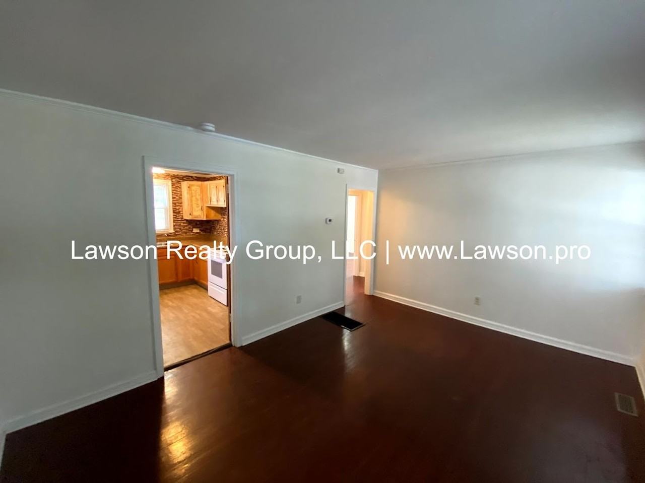 2420 Winthrop Ave Sw - Photo 7 of 22