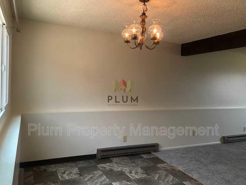 1824 Phillips St #2 - Photo 7 of 25