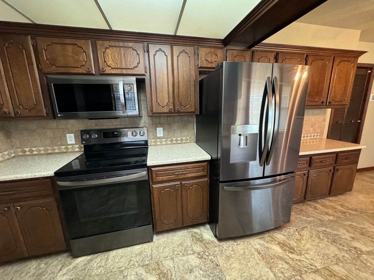 11605 Mackel Dr - Photo 3 of 22