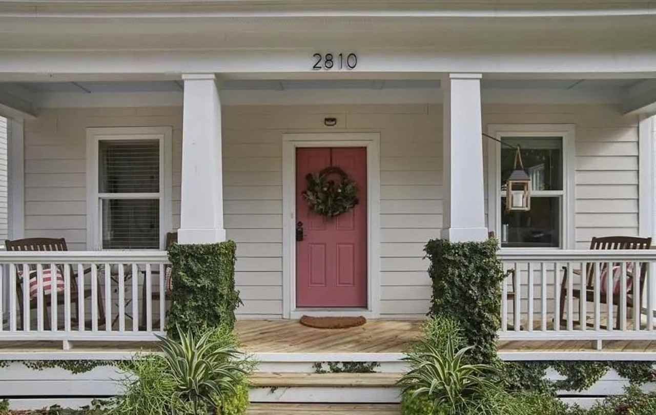 2810 W Main St - Photo 2 of 19