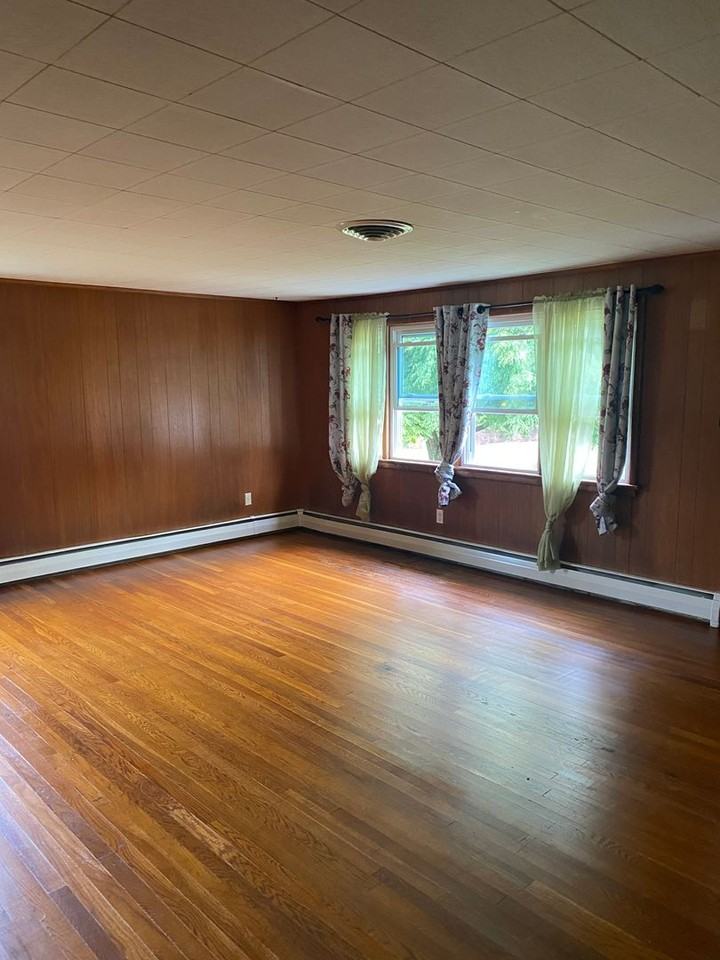 20433 Amberson Rd - Photo 7 of 15