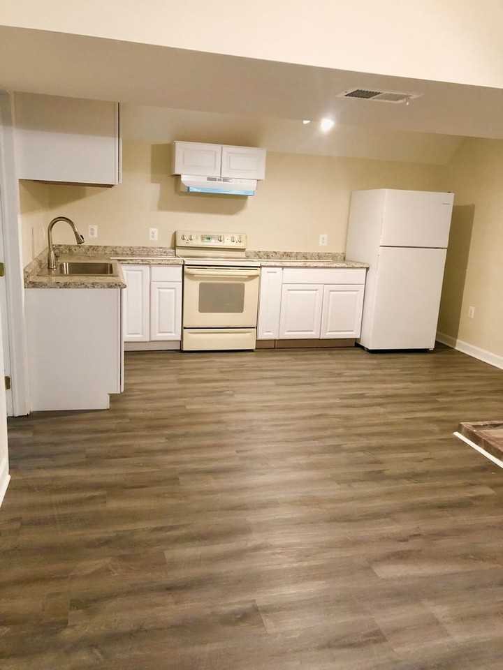 8175 8175 Solley Rd. - Solley Rd. 8175 ( #B - Photo 3 of 11