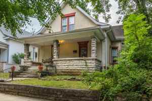 featured image of 628 E University St