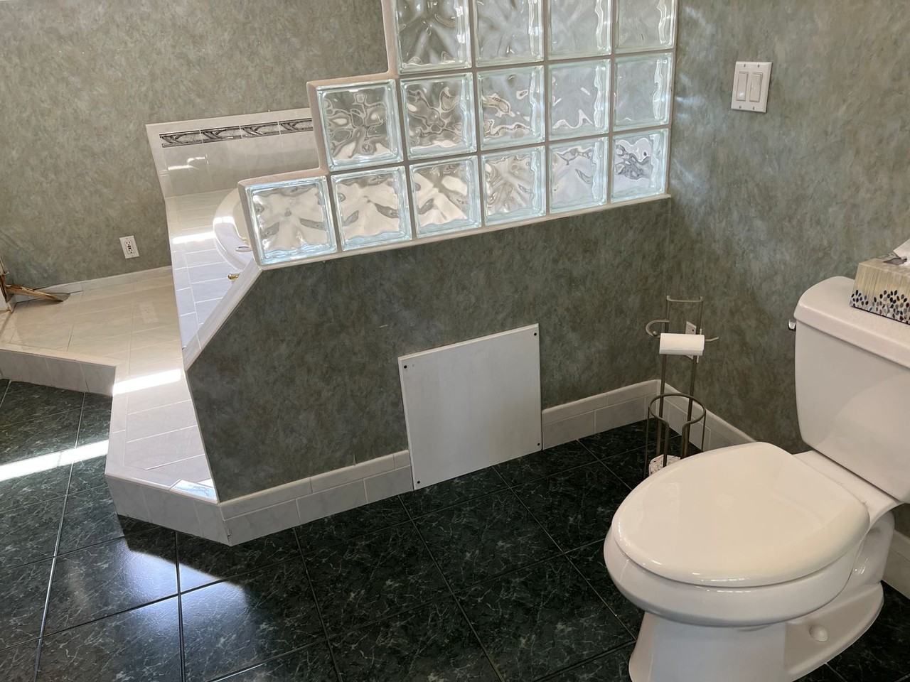 2710 10th St N - Photo 3 of 26