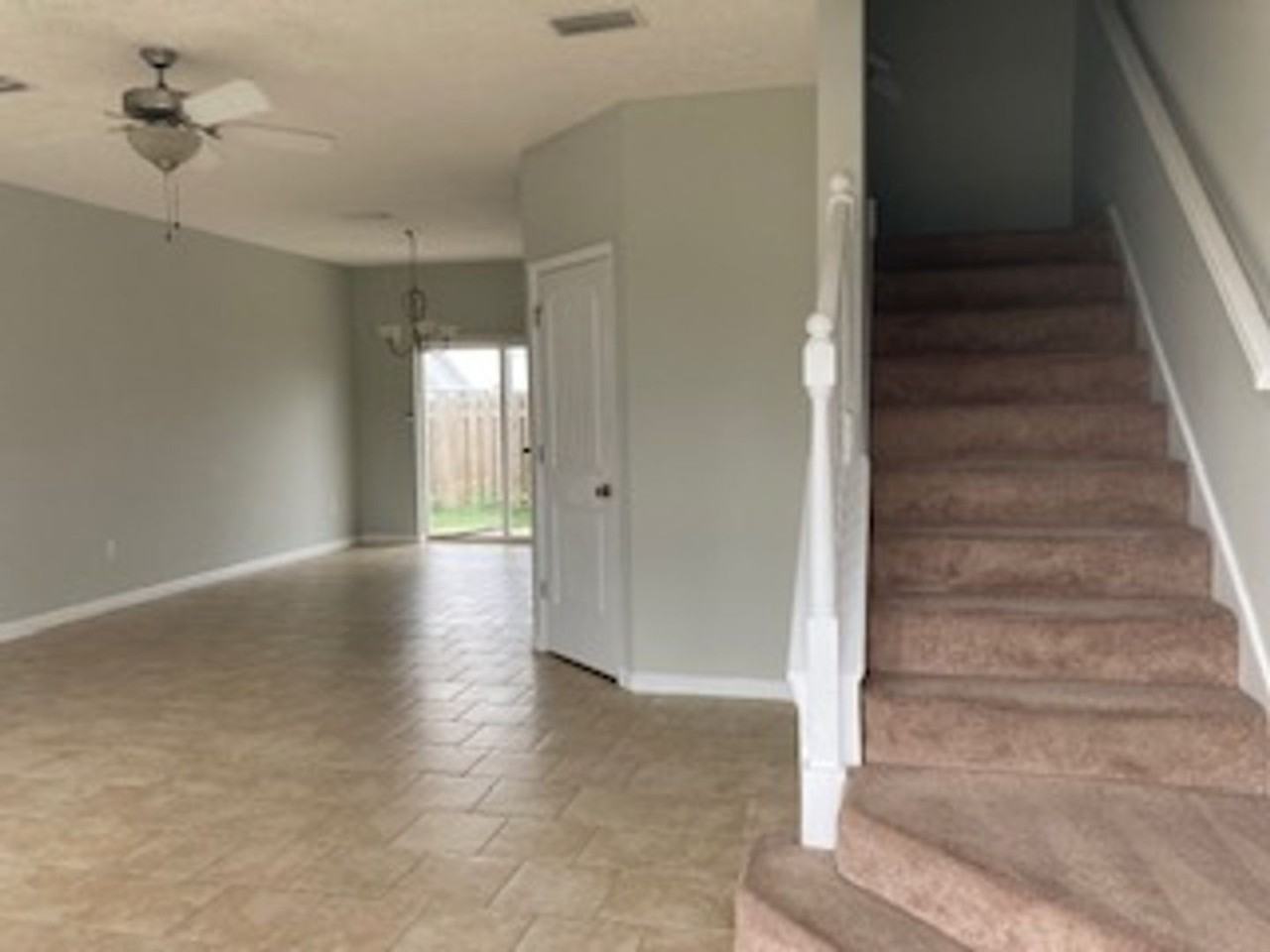 2601 Avondale Ct - Photo 3 of 24