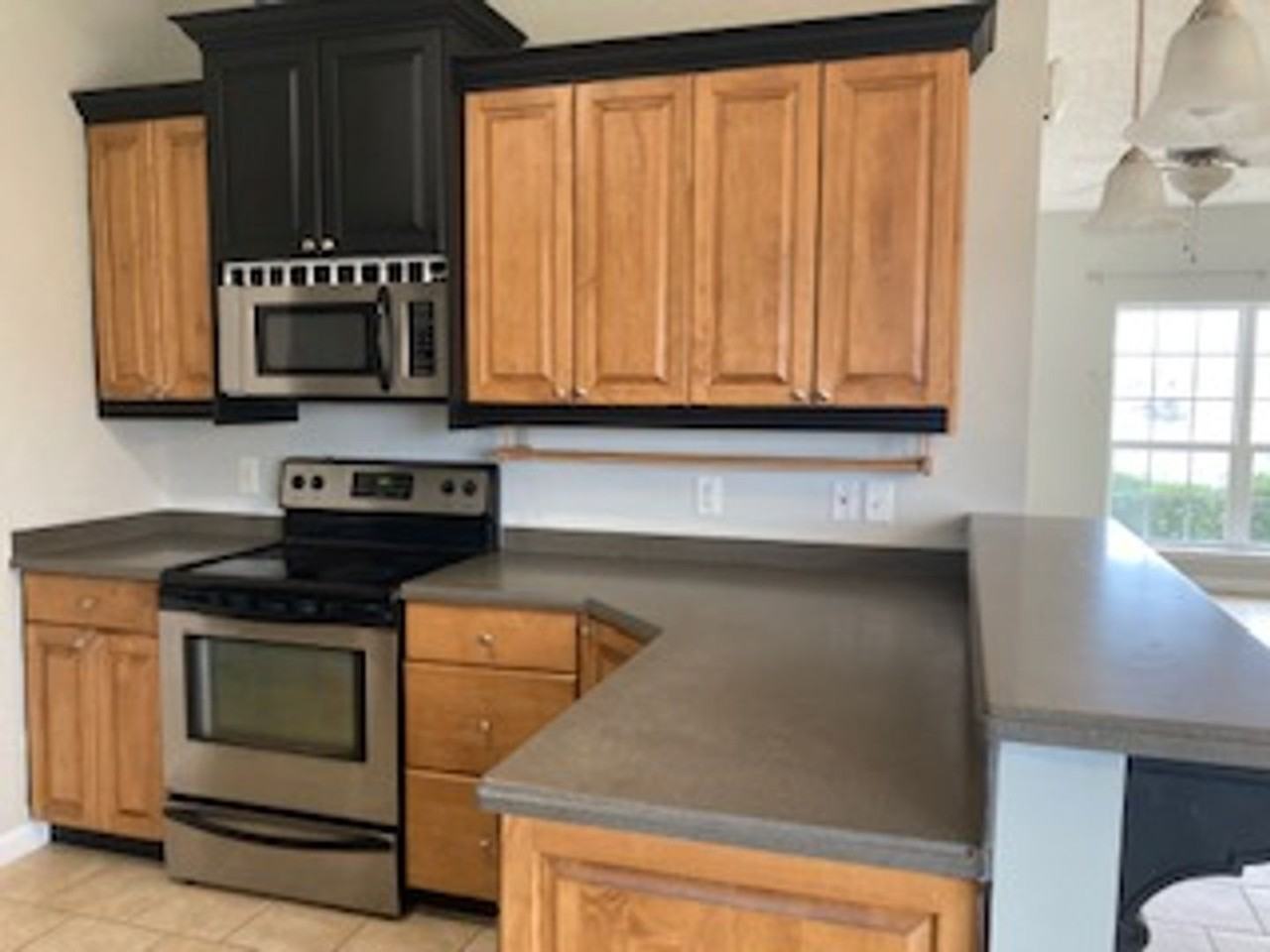 2601 Avondale Ct - Photo 5 of 24