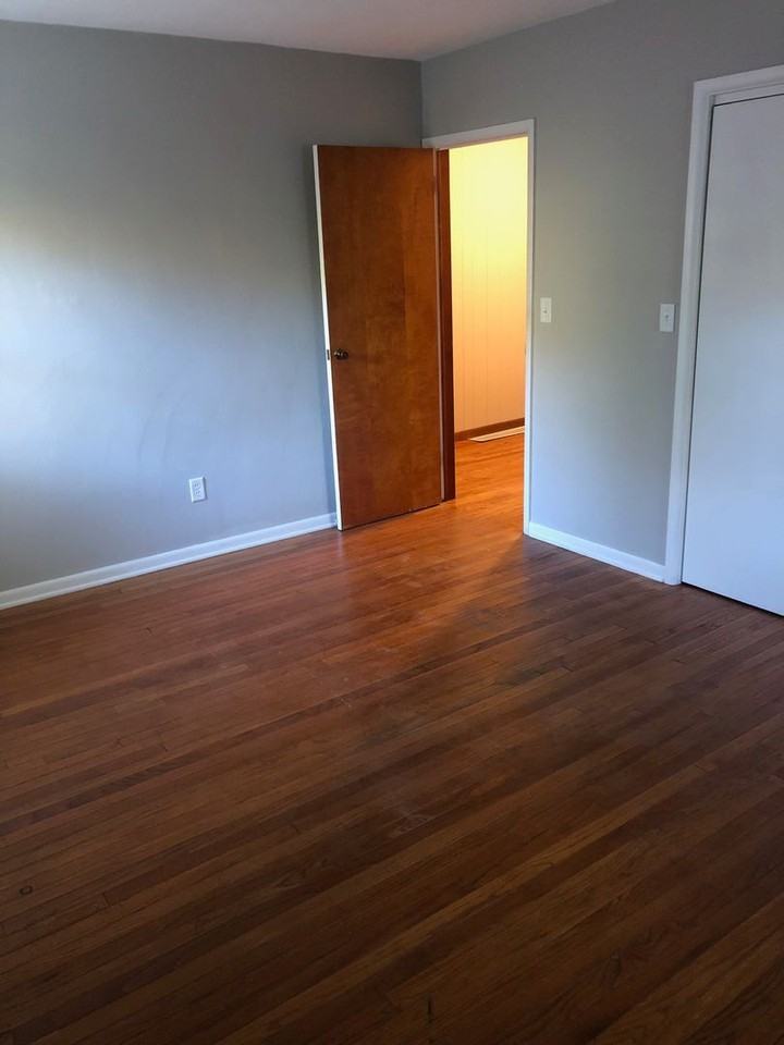 1235 E Matlock Rd - Photo 7 of 21