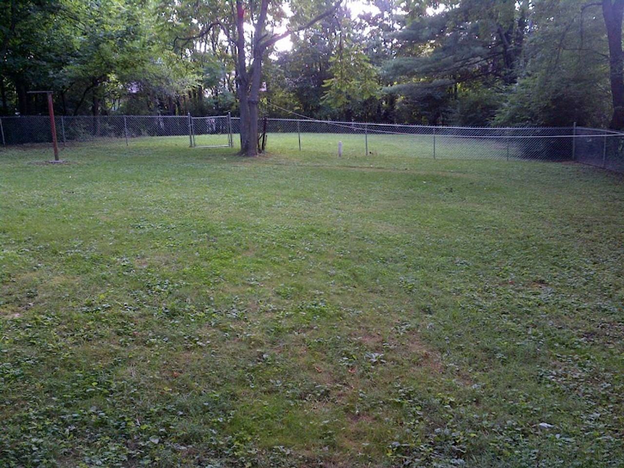 1325 N Kinser Pike - Photo 2 of 19
